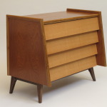 Cómoda Retro