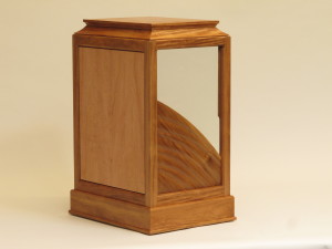 Vidrina para busto gp ebanisteria