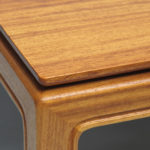 Mesa Ratona en madera de Iroko gp ebanisteria