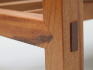 Mesa de Incienso y Guindo gp ebanisteria