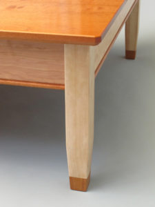 Mesa Ratona de Cedro Boliviano y Guindo