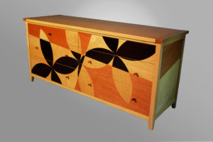 Cómoda con marqueterie