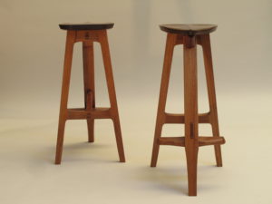 Banqueta "Maleva I y II" Germán Plessl- GP Ebanistería