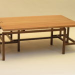 Mesa ratona de Jequetibá y Lapacho. Germán Plessl- Ebanista. GP Ebanistería de autor.