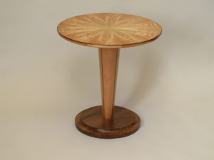 Mesas de arrime Diseño y realización: Germán Plessl 2018